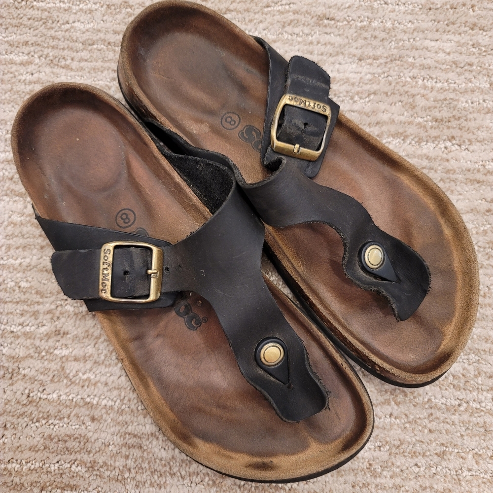 SoftMoc Leather Thong Sandal